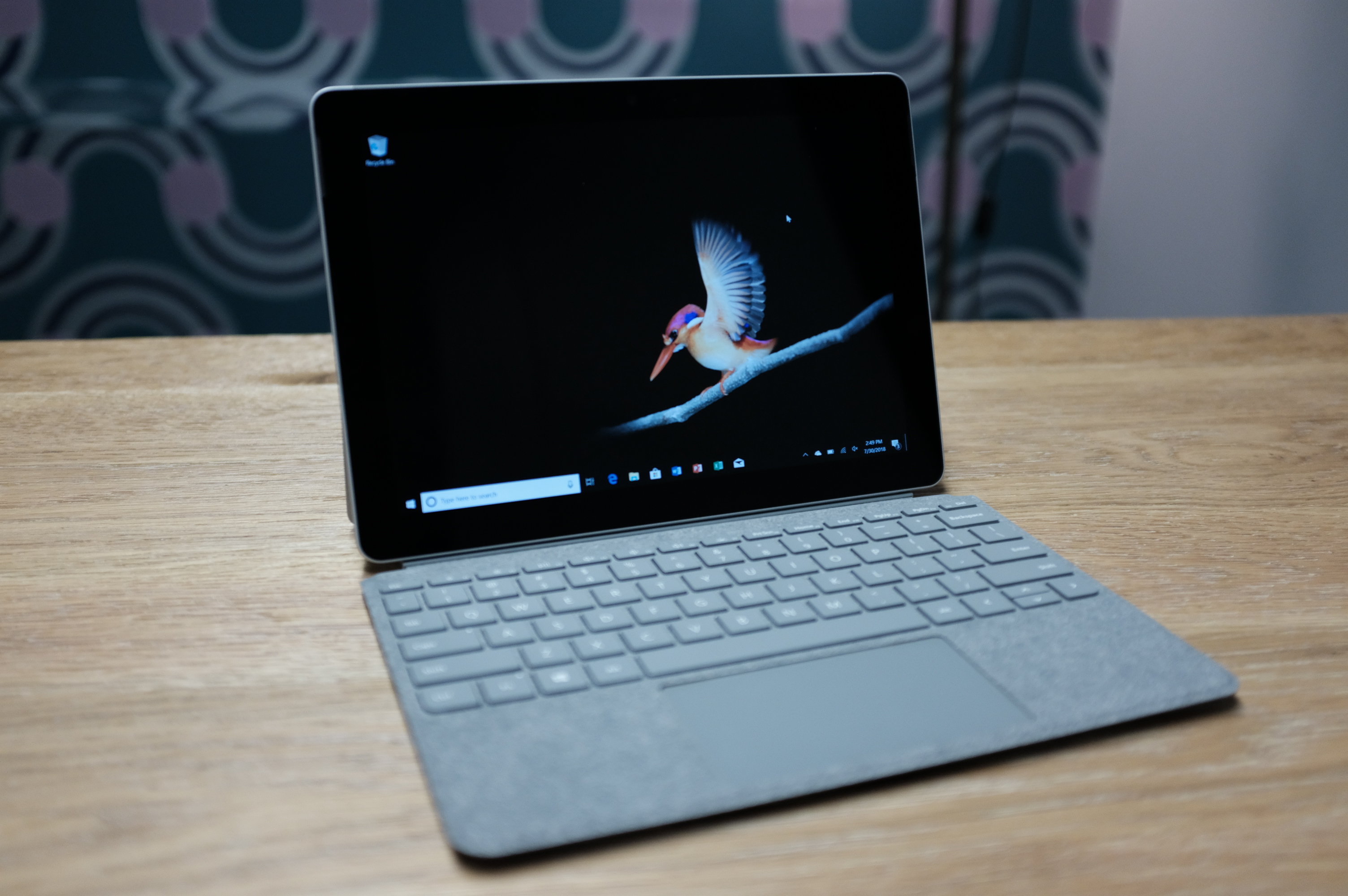 I want that my keyboard backlight is permantly on if screen is on. How To Turn On Surface Pro Keyboard Light