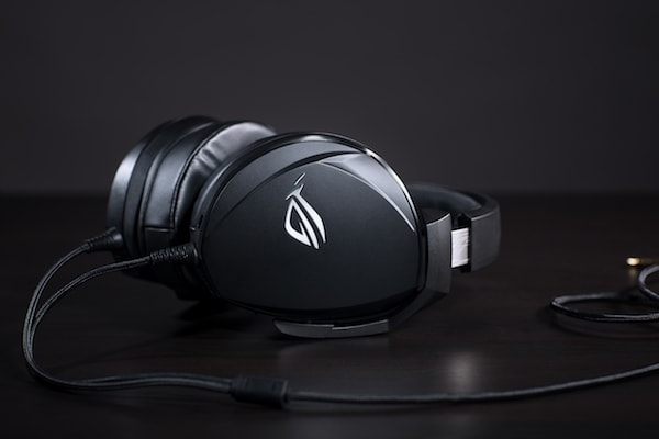 Asus ROG Theta Electret