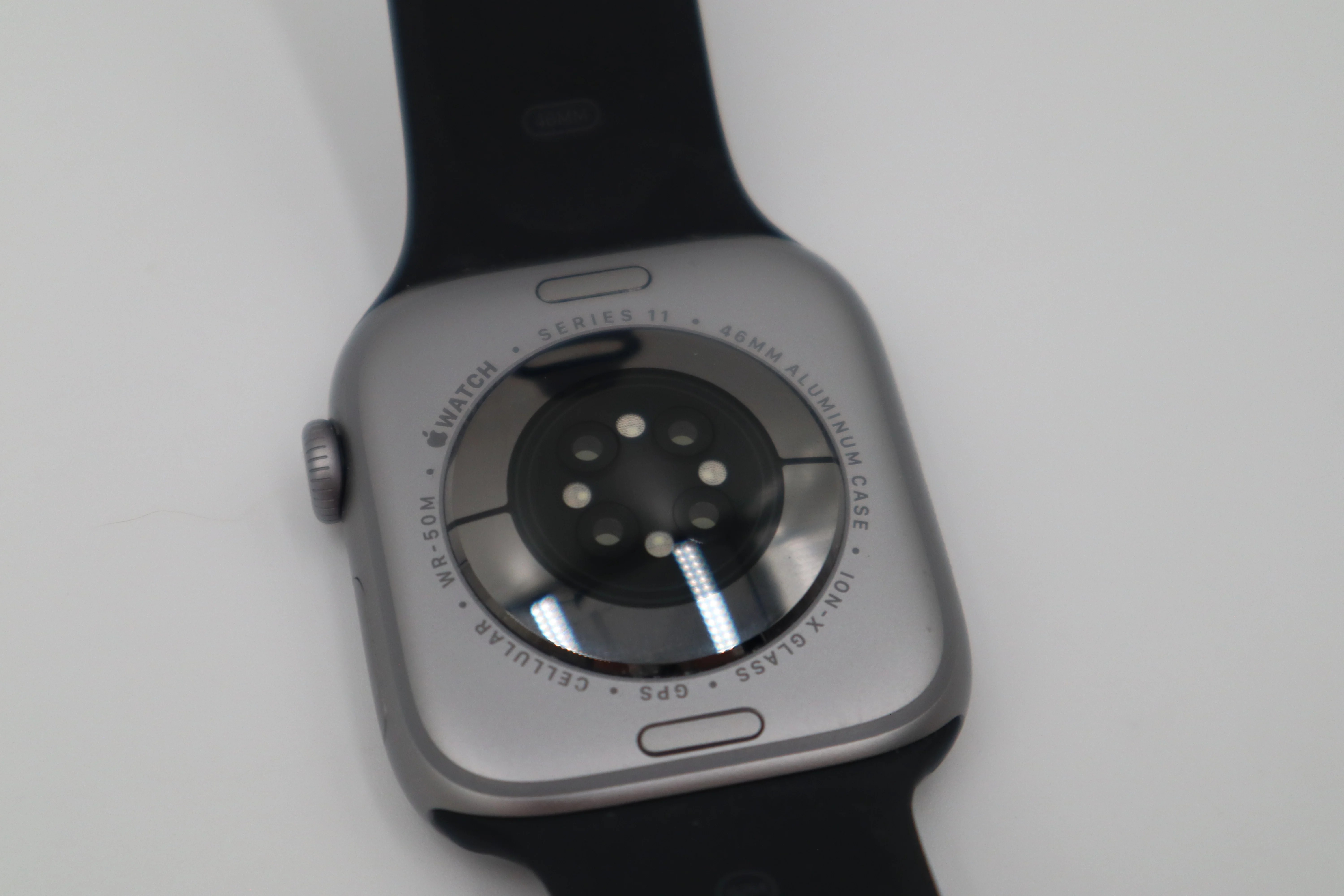 Apple Watch Series 11 sensors