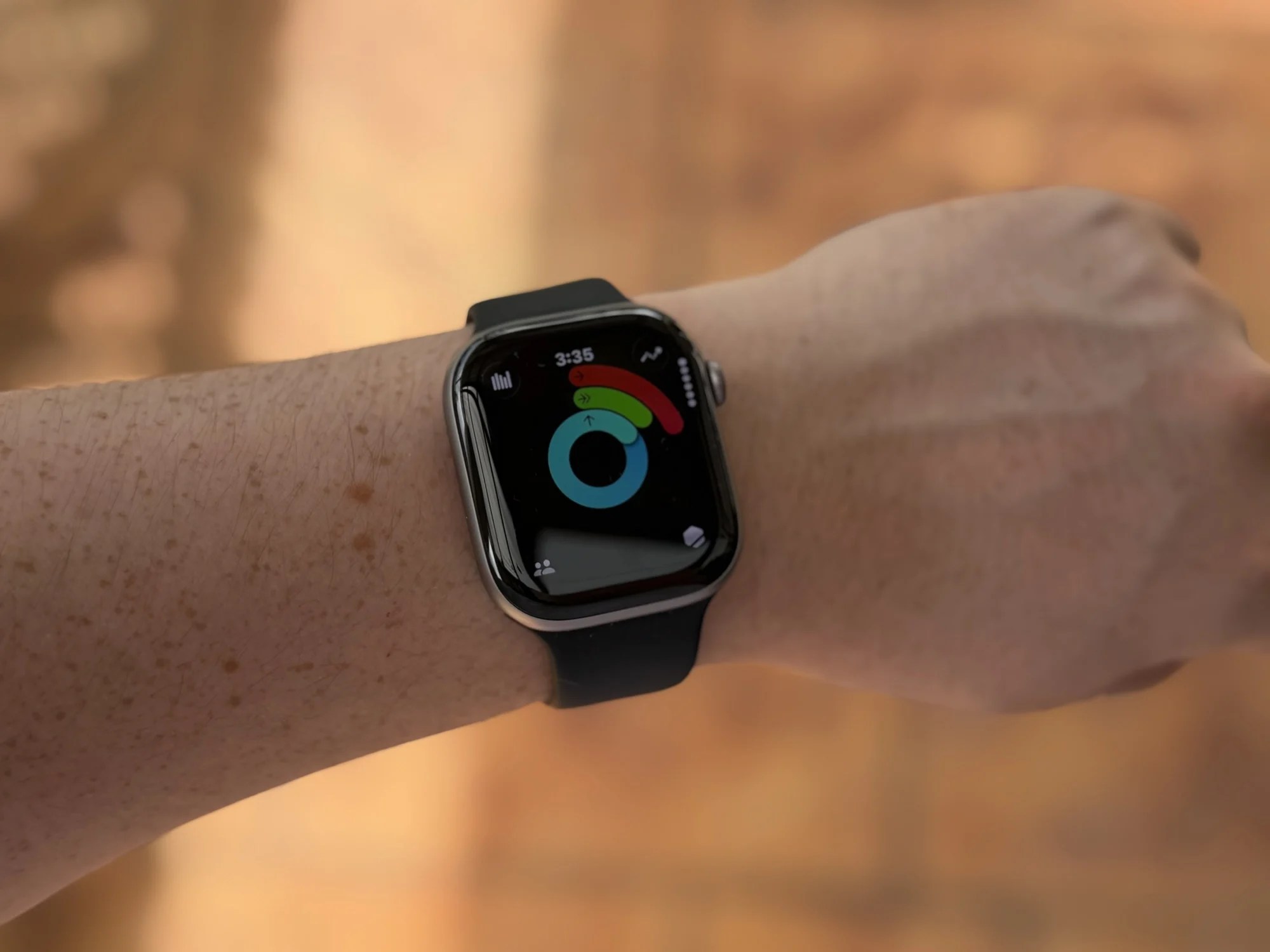 Apple Watch Series 11 rings