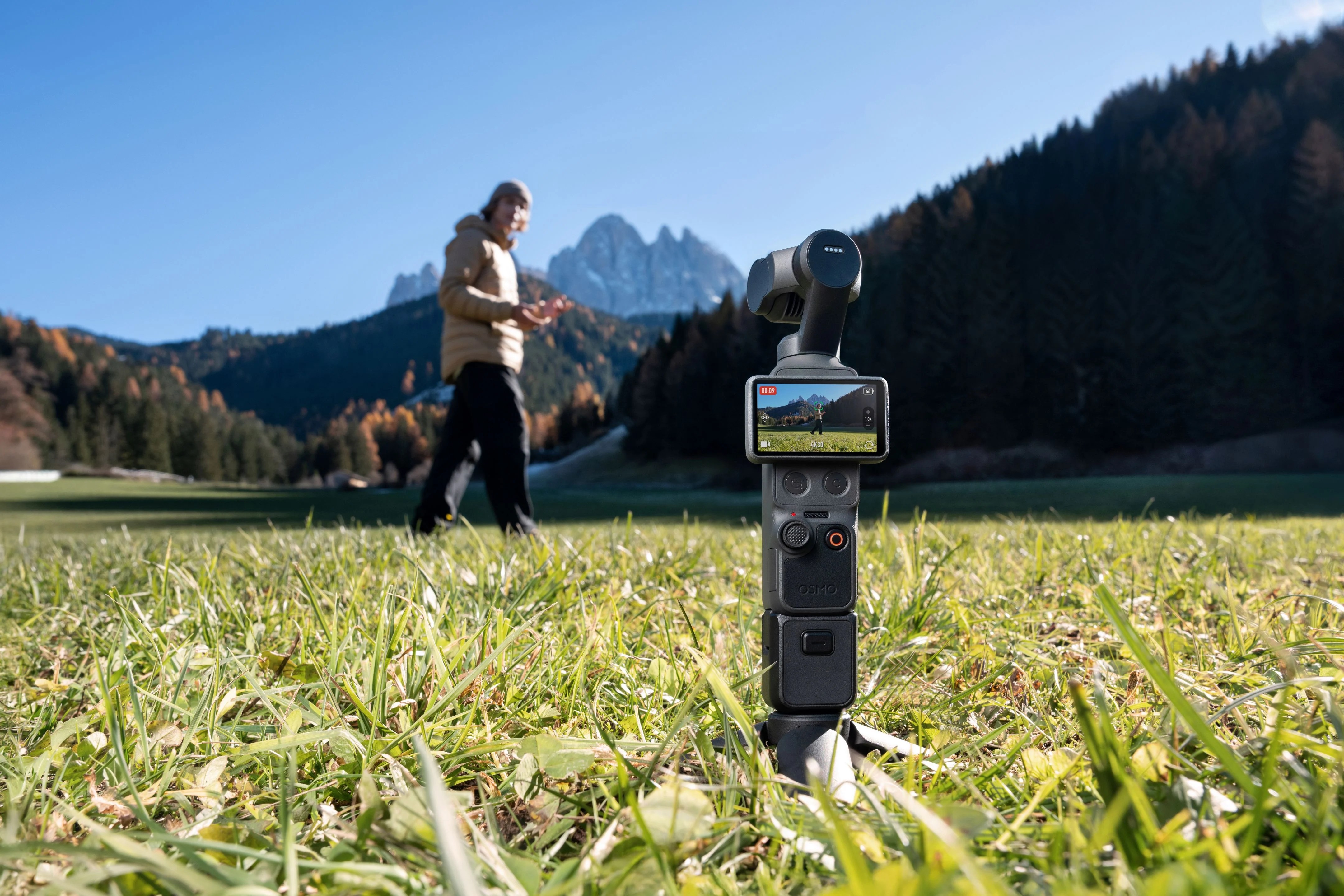 Osmo Pocket 4 Hiking ActiveTrack