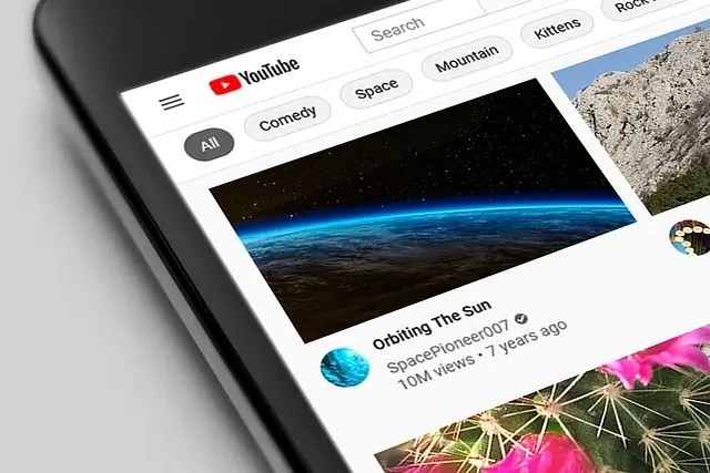 Youtube is testing smart download feature on Android