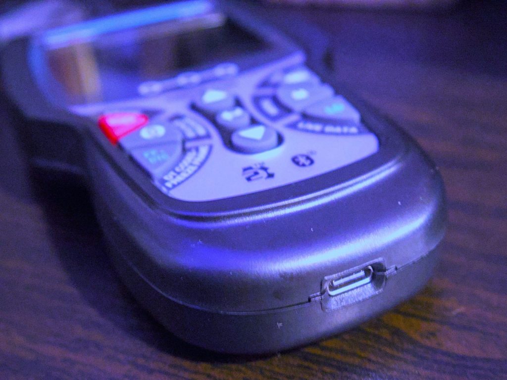Innova 5210 USB-C port on bottom -- Techigar