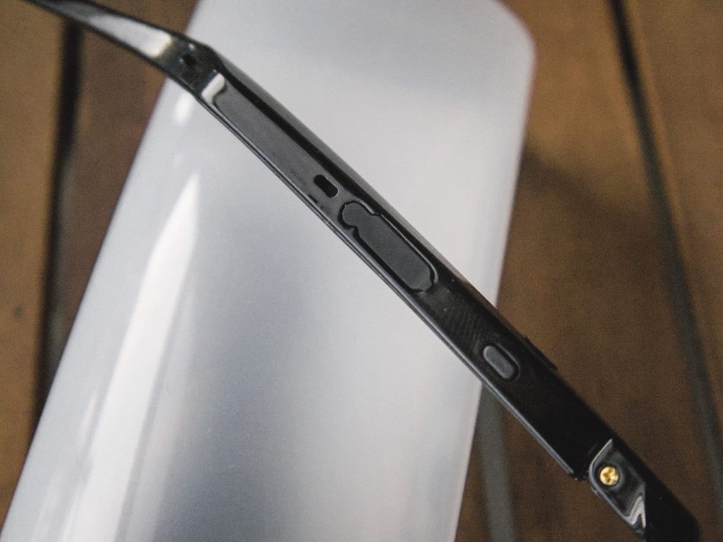 WearIQ wireless smart audio glasses port and button -- Techigar