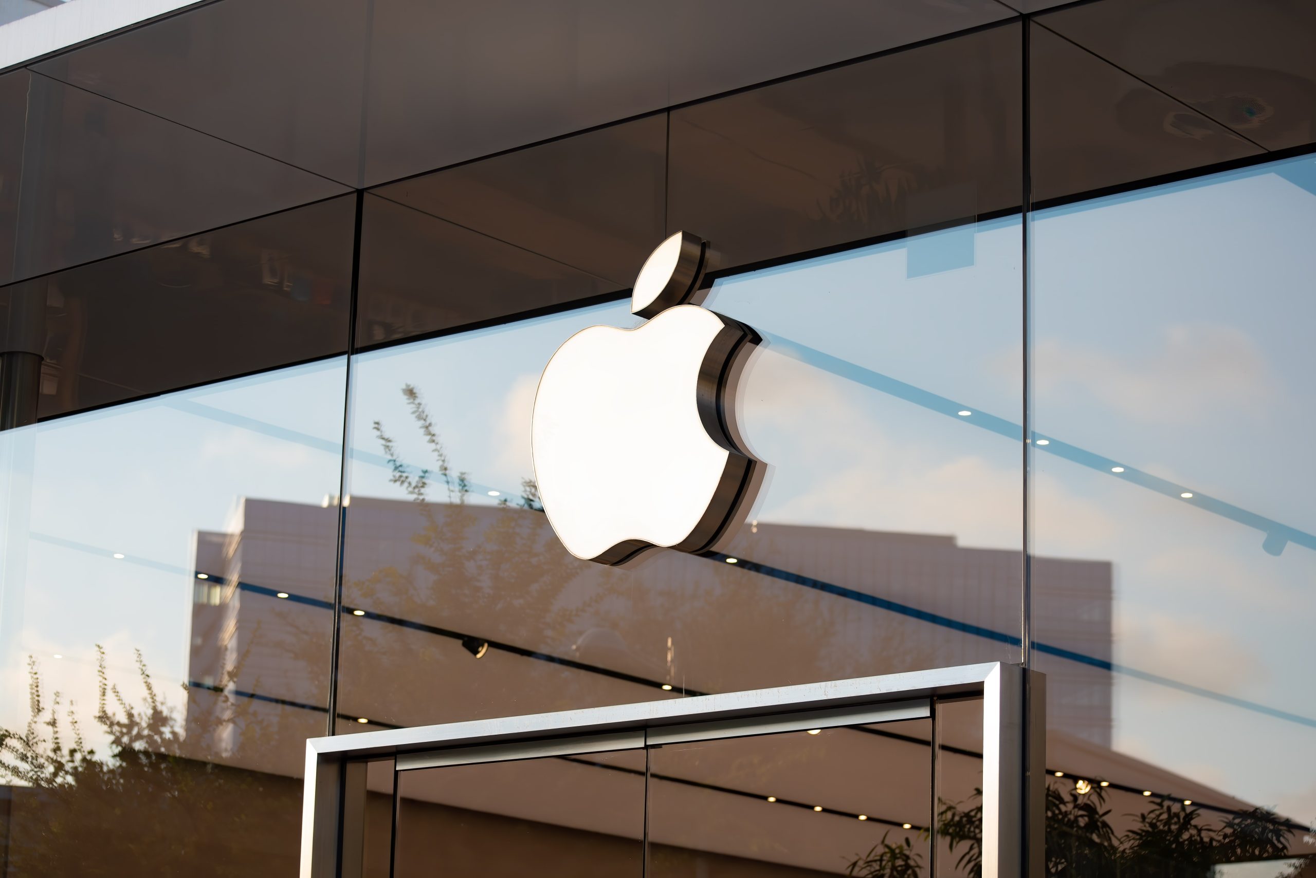 Apple hits the breaks on EV plans; Vodafone in talks to sell Italian arm for €8bn