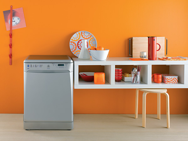 Operating Instructions Kullanim Talimatlari Indesit