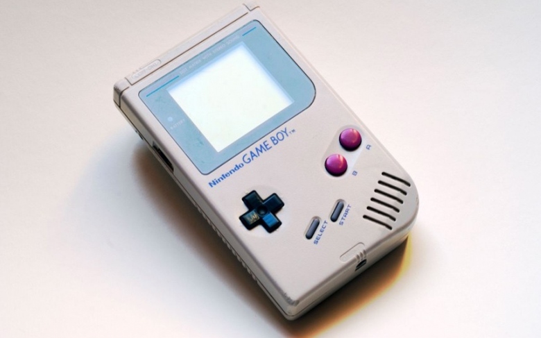 gameboy_2414527k.jpg