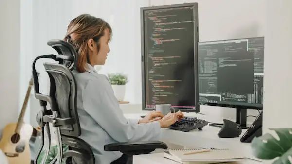 Problems Being Solved With Databases Executives Perspectives - Light Wallpaper Collection - 8K Quality