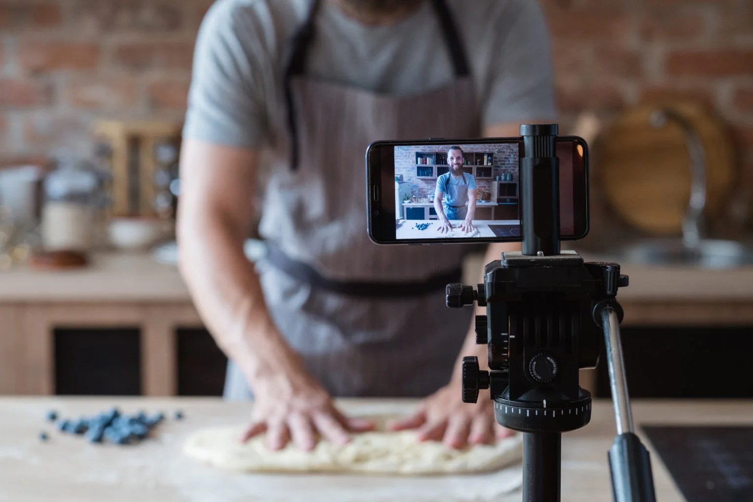 Video&A: Perfect Lighting with Ring Light 10 for YouTube Creators