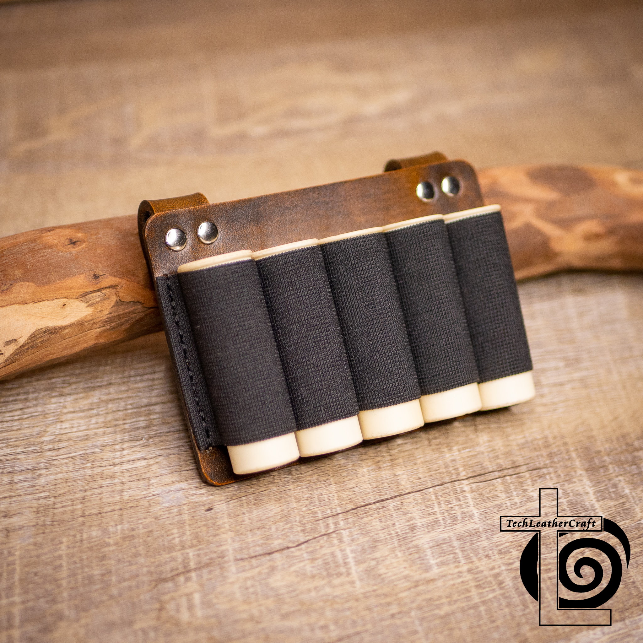 Leather shotgun shell holder for belt