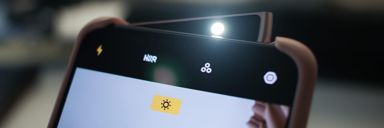 Namun tidak sedikit yang akhirnya ingin kembali ke os versi lama. The Smartphone With A Hidden Selfie Camera Oppo Reno2 Review