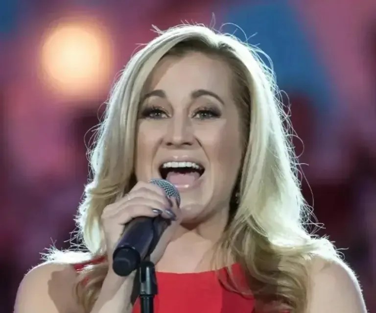 As well-known friends try to comfort the singer, Kellie Pickler is 'in anguish' over her husband's suicide.