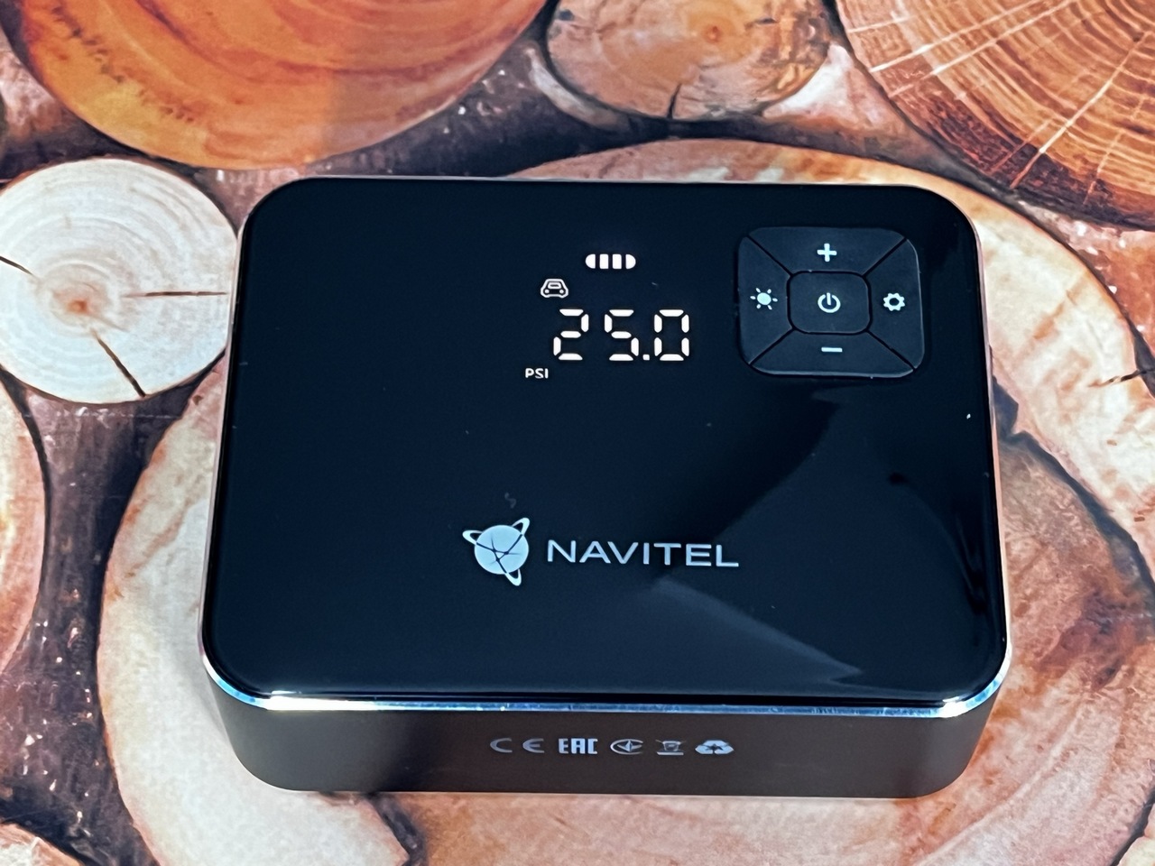 Recenzja Navitel AIR 15 AL - szybko napompujesz (i nie tylko) oponę ...