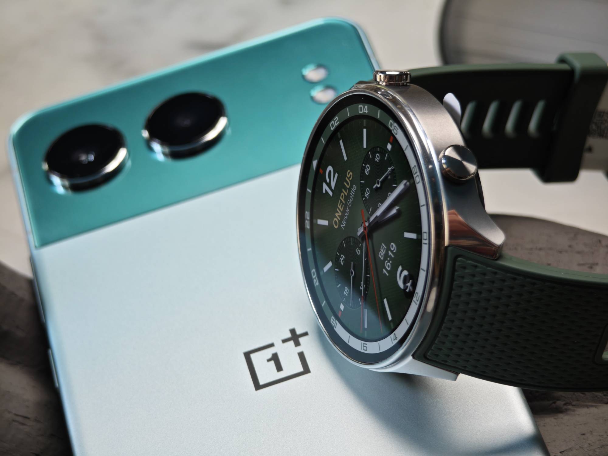 Oneplus Nord 4, Oneplus Watch 2R