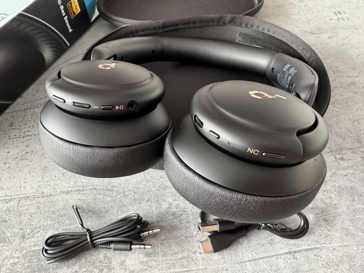 Soundcore Q30