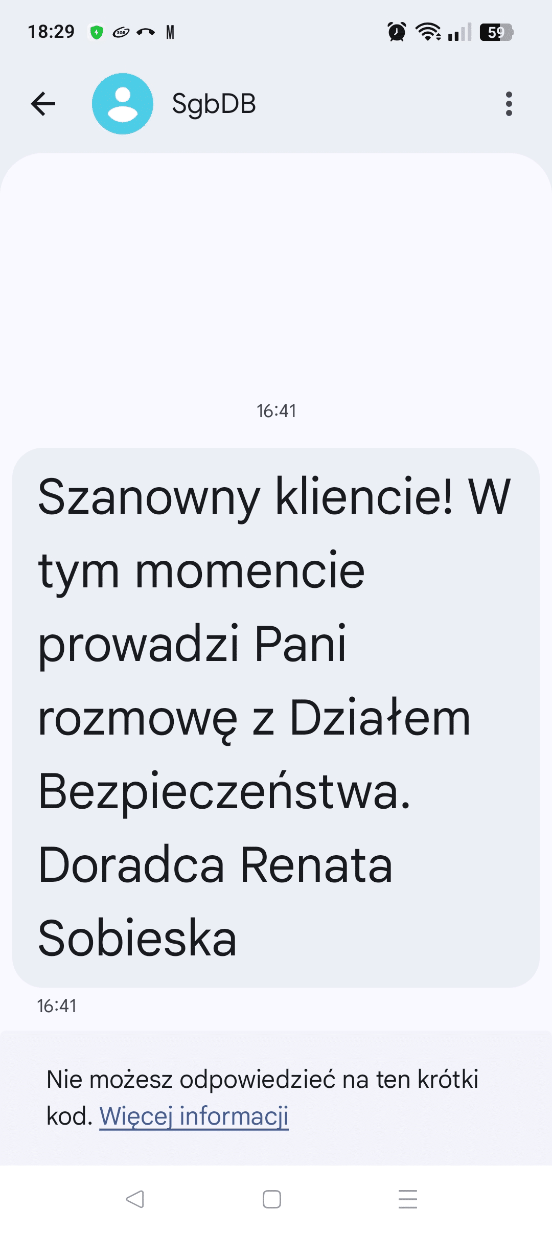 Przykłady Wymuszenia Akcji Przyłożenia Karty Płatniczej Do Telefonu Z Włączonym Nfc. Fot. Cert