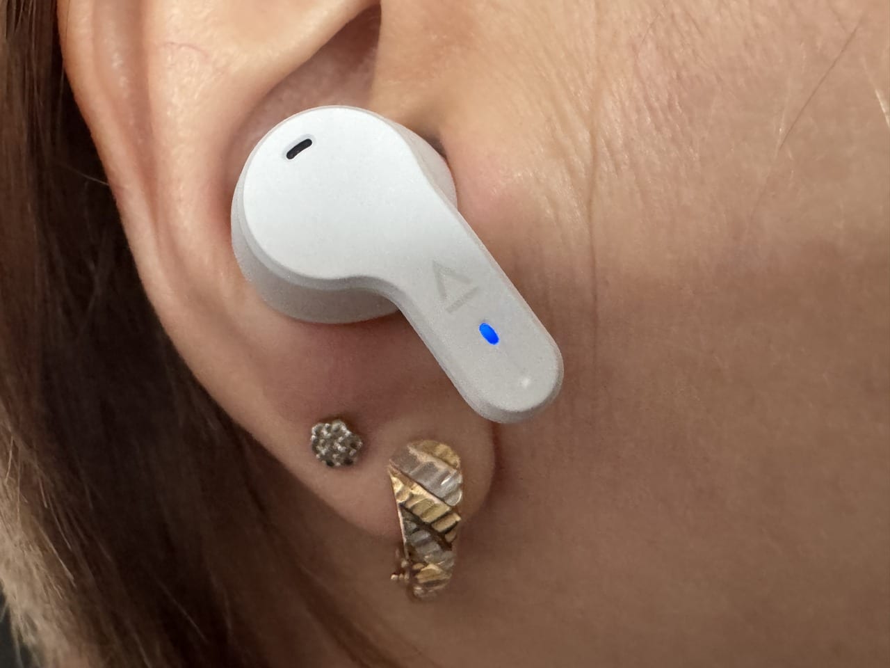 Małe słuchawki, duże możliwości – test Creative Zen Air Pro