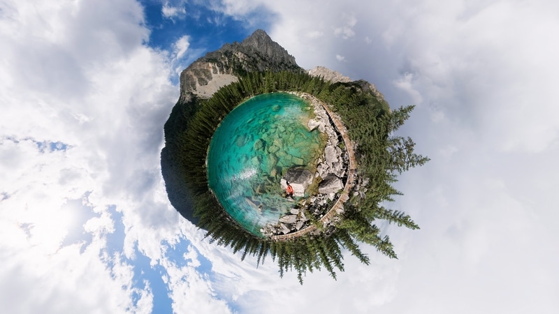 Insta360 X6