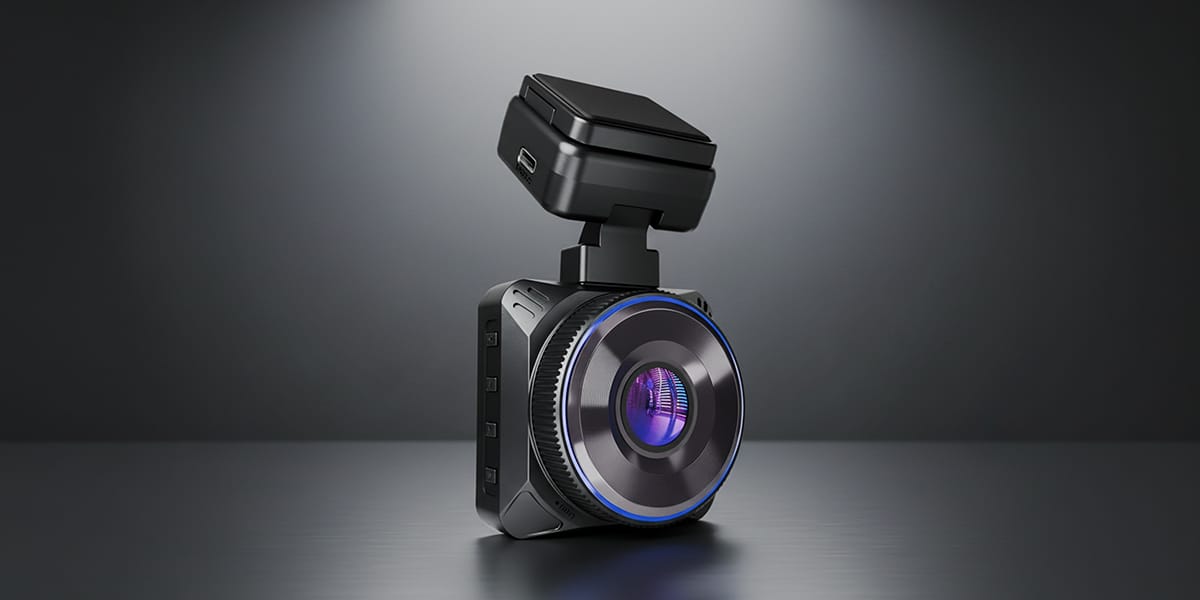 NAVITEL R600 PRO: Legenda powraca w wersji PRO