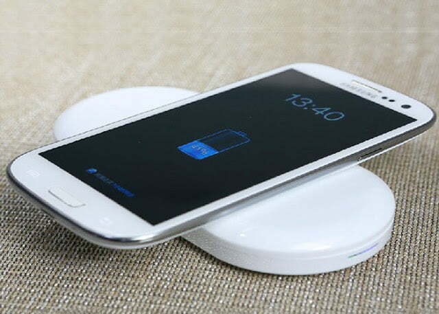 اربعة خطوات لتشحن بطارية هاتفك فى دقائق معدودة