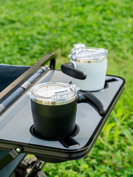 The AM by Outsider features a swiveling handle