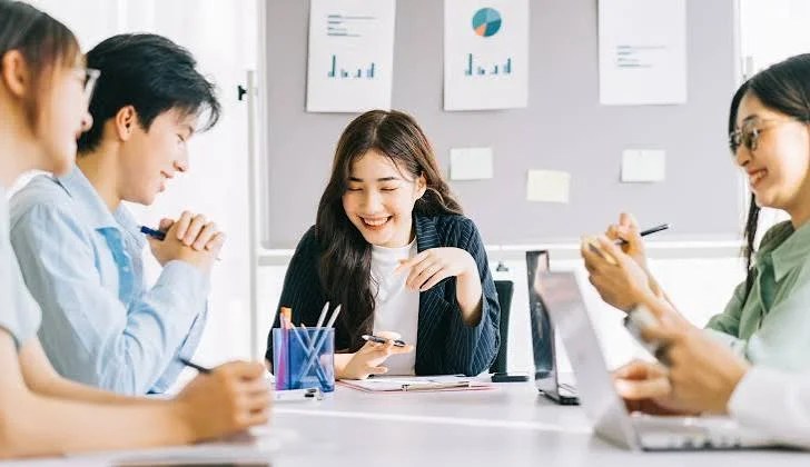 How to Choose an Influencer Agency in Singapore: 7 Questions to Ask Before Signing