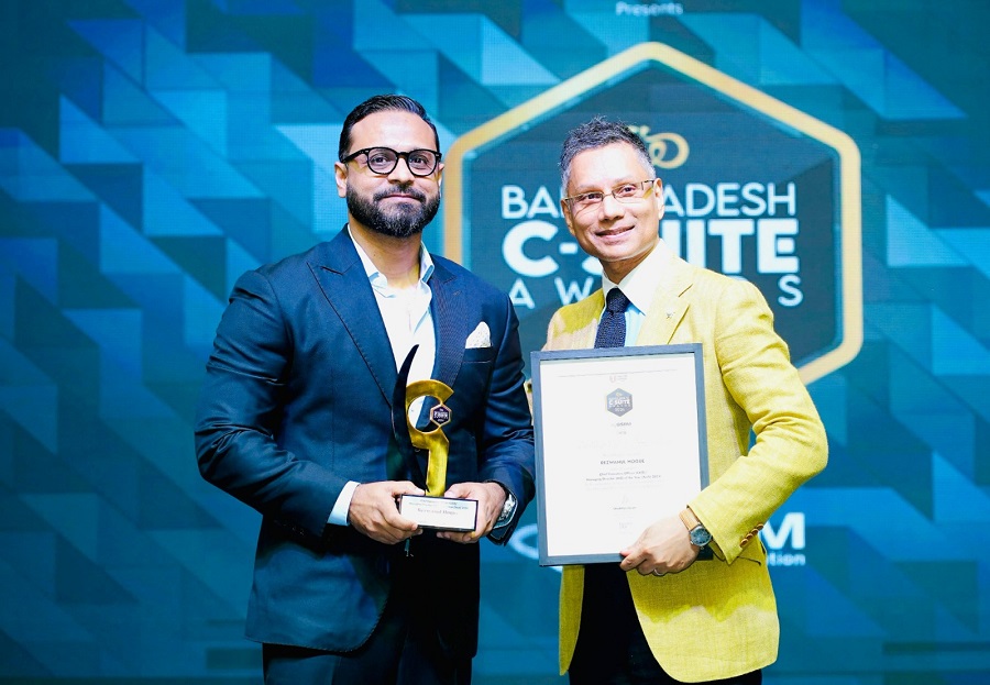সি-স্যুট অ্যাওয়ার্ড পেলেন “আই স্মার্ট ইউ” বাংলাদেশ লিমিটেড-এর সিইও রেজওয়ানুল হক