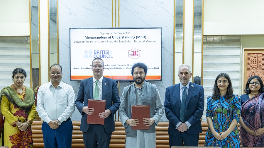 বাংলাদেশ সফরে ব্রিটিশ কাউন্সিলের প্রধান নির্বাহী স্কট ম্যাকডোনাল্ড