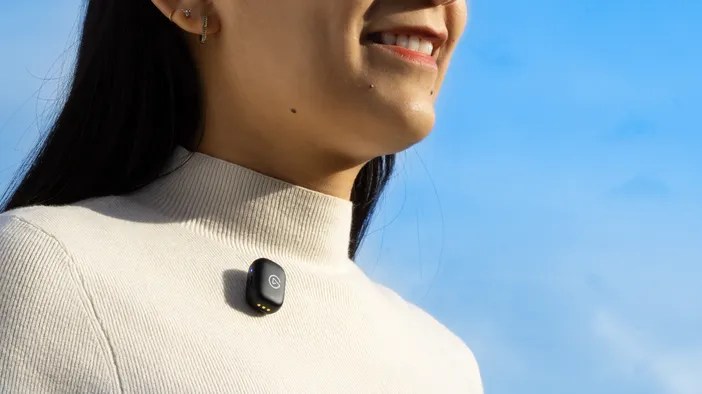 Elgato Wave Go convierte un micrófono de solapa en uno de mano para grabar con el móvil