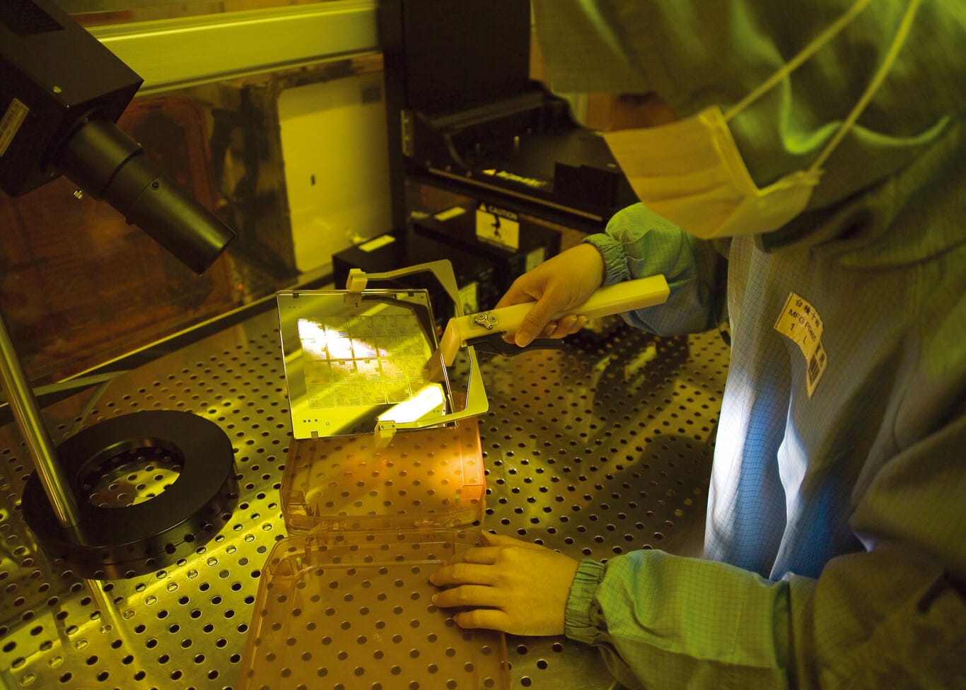 La fotolitografía es el auténtico cuello de botella de la industria de los chips.