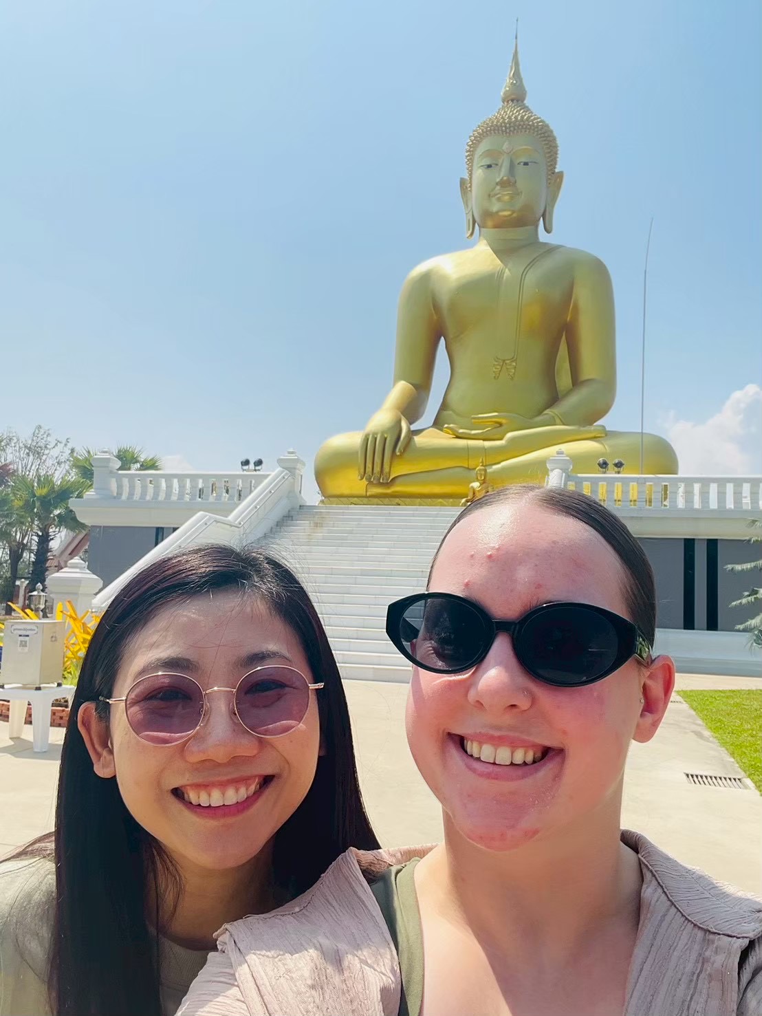 TEFL teacher exploring Thailand with a friend during her time teaching abroad