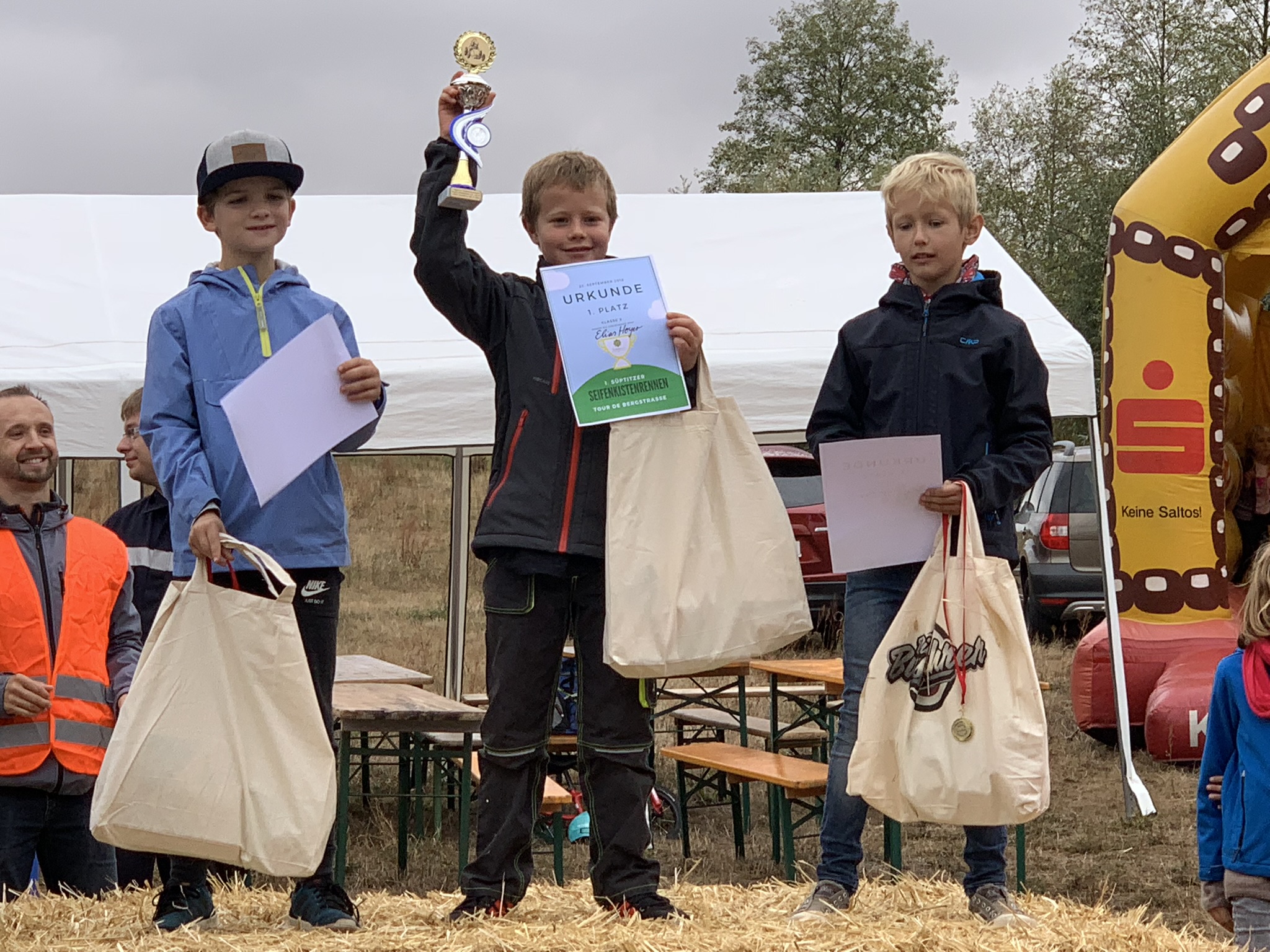 02721E02-9916-4EF4-B91E-8D2EFC0C19E0