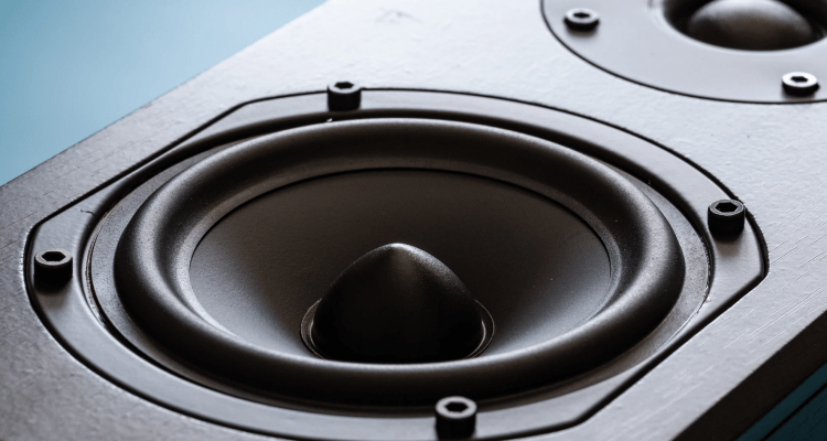 Bookshelf Speakers vs Floorstanding Speakers