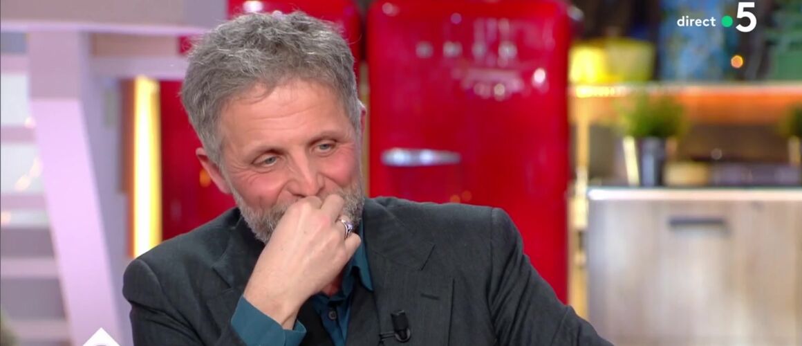 Téléchargement gratuit Images Stephane Guillon Regle Ses Comptes Avec Thierry Ardisson Et Salut le plus cool par