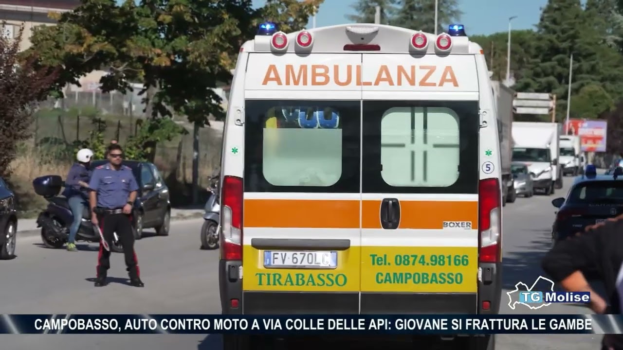 Campobasso, auto contro moto a Via Colle delle Api: giovane si frattura le gambe