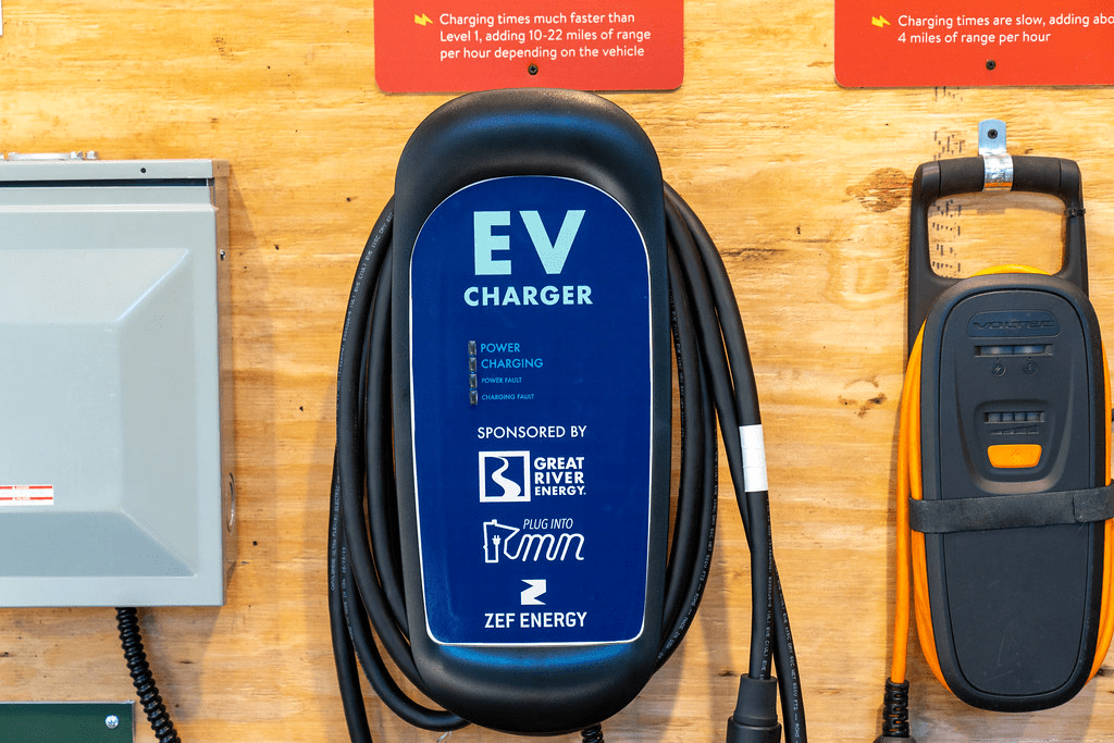 Types of EV charger connectors and Types of chargers