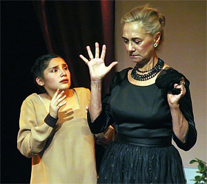Mama Rosa Regresa «Mama Rosa» | Telón Abajo