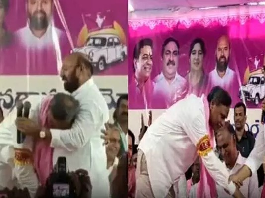 Palla Rajeshwar Reddy bowed at Mutthi Reddy's feet
