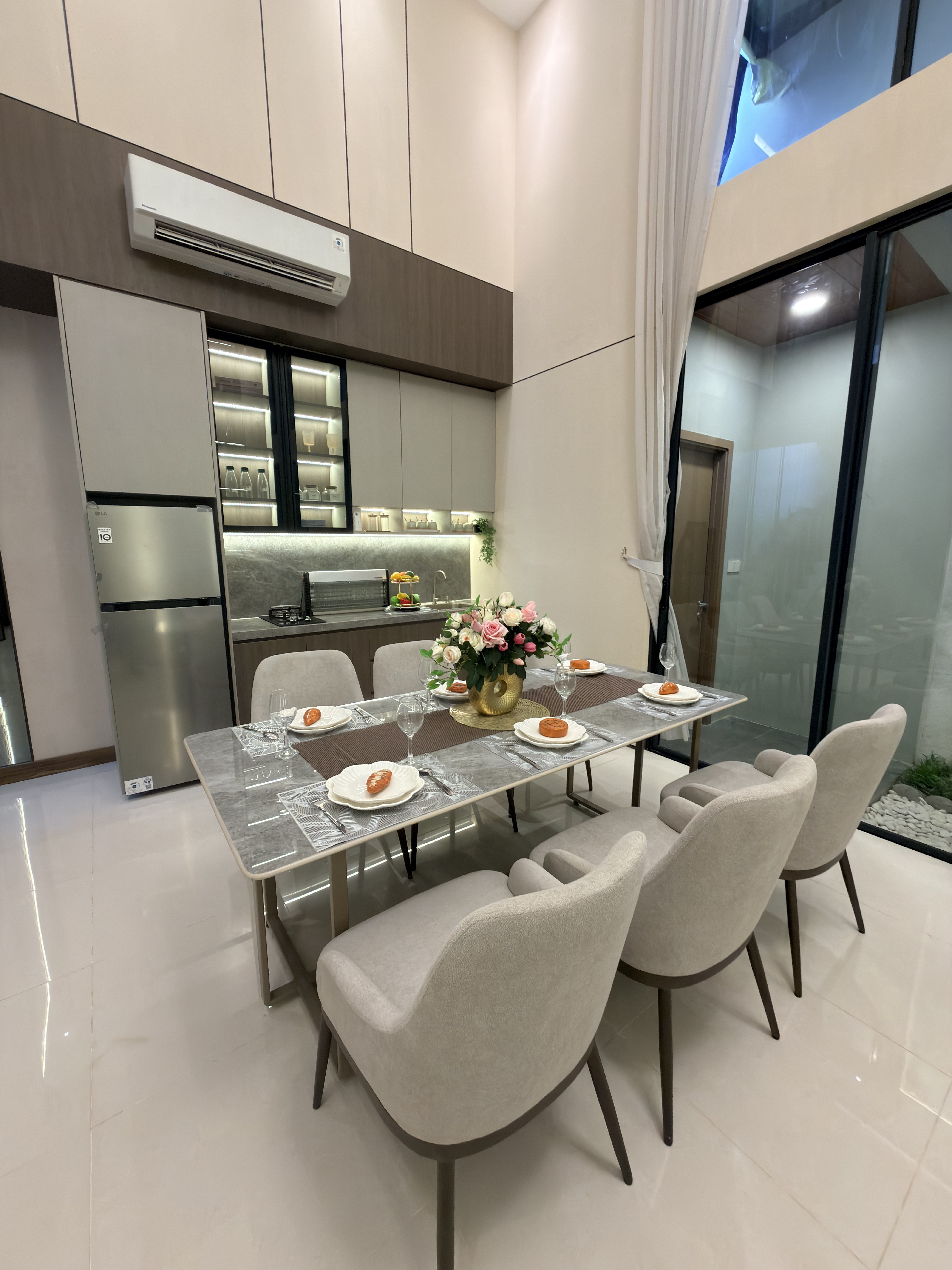 Rumah 5+1KT di Cluster Damar, Pacific Garden Puri, Jakarta Barat