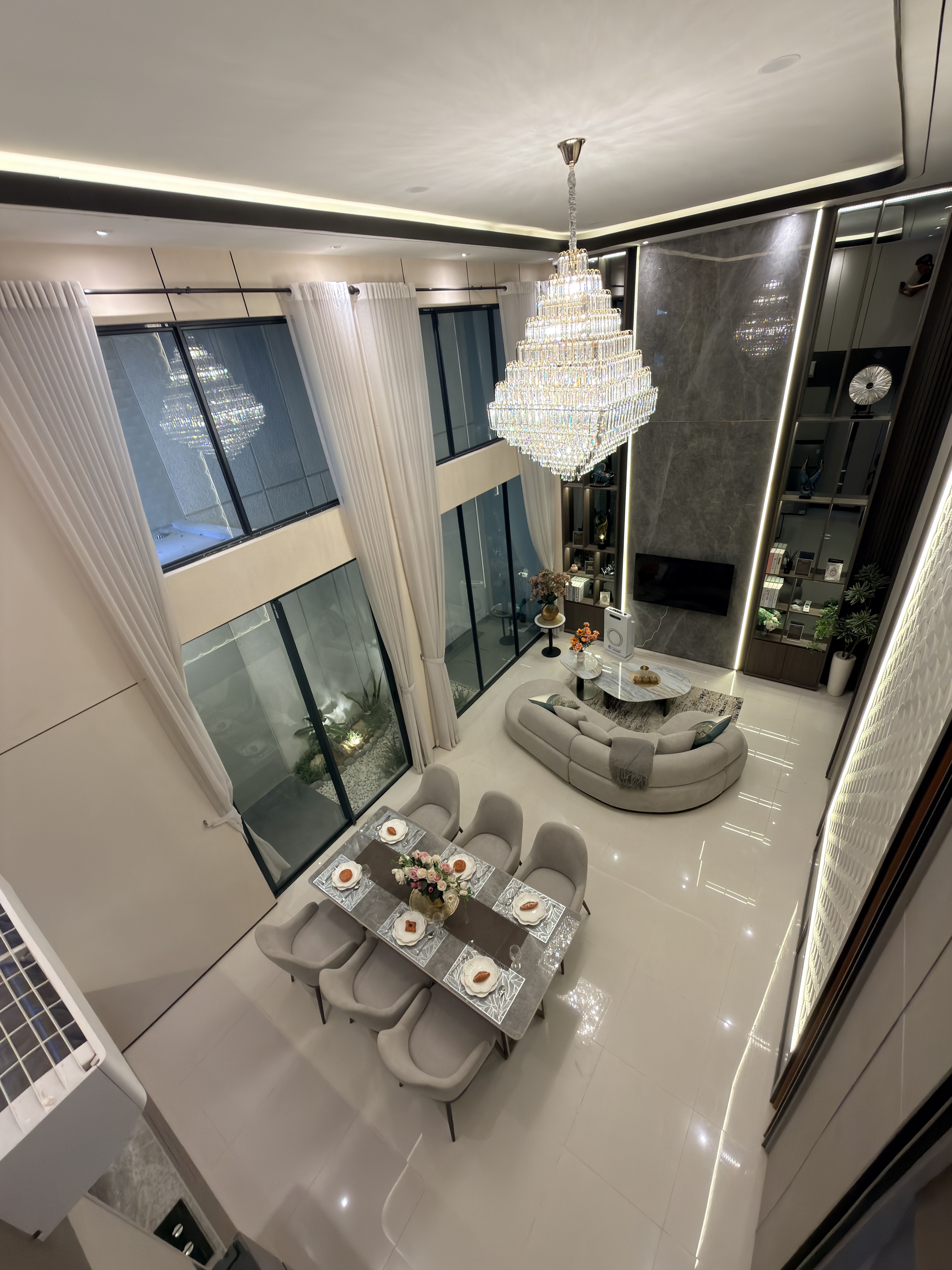 Rumah 5+1KT di Cluster Damar, Pacific Garden Puri, Jakarta Barat