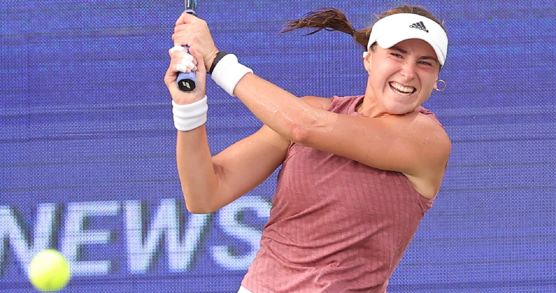 You are currently viewing WTA Indian Wells 2023: Rebecca Peterson vs. Zhang Shuai Tennis Pick and Prediction