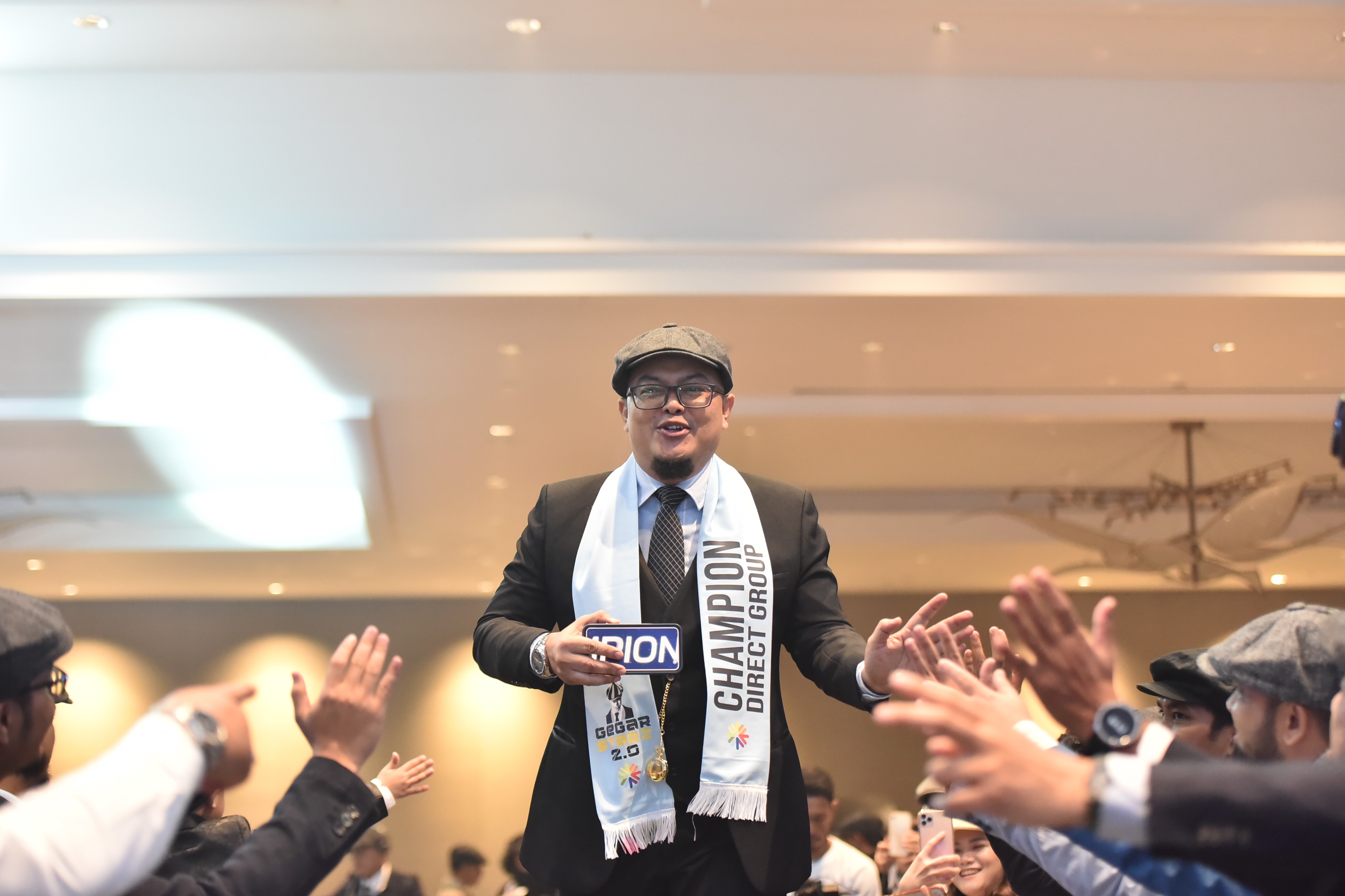 Gegarstarz 2.0 bertemakan Peaky Blinders