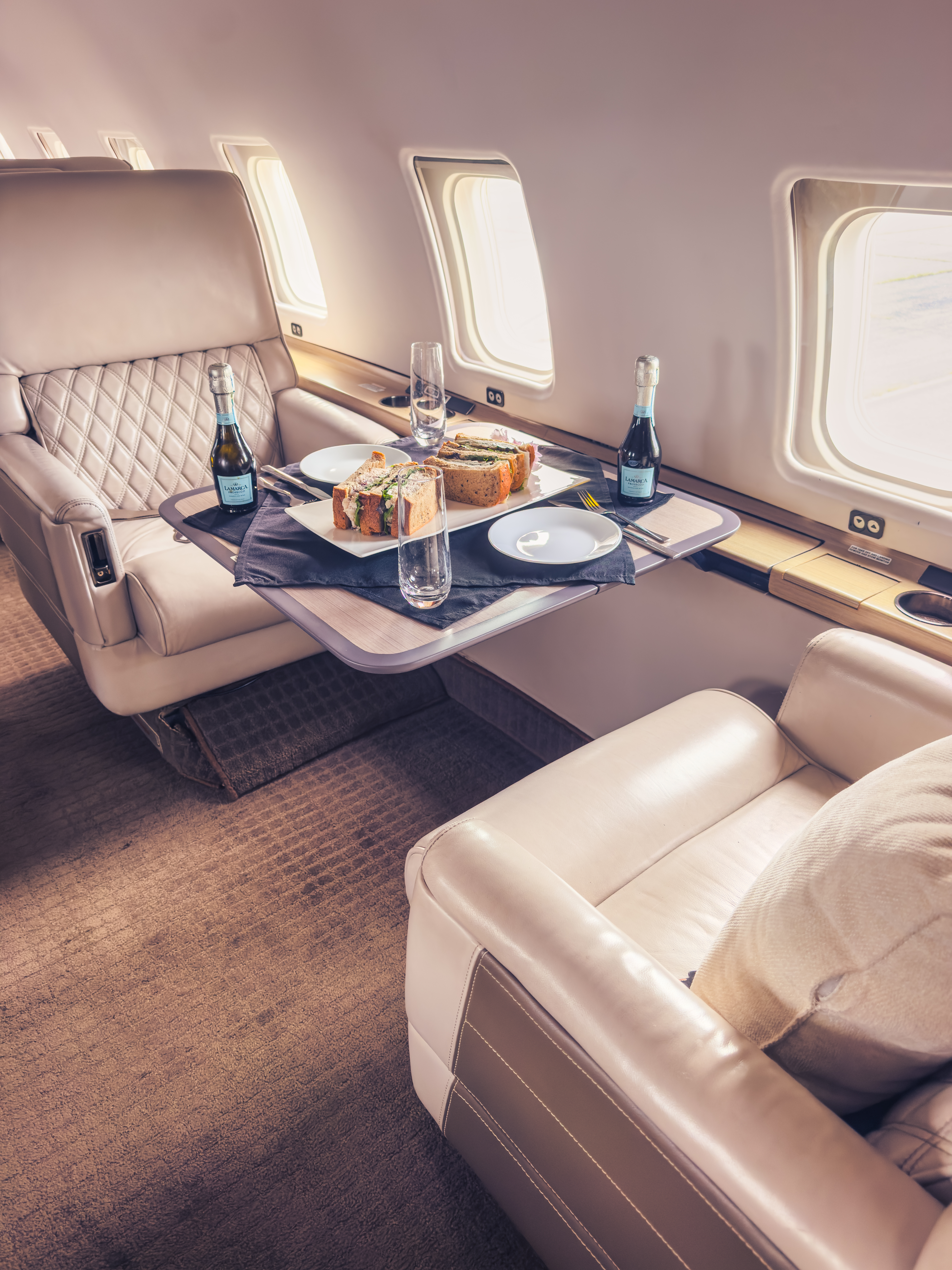 1997 Challenger 850 - Tern Jet Sales