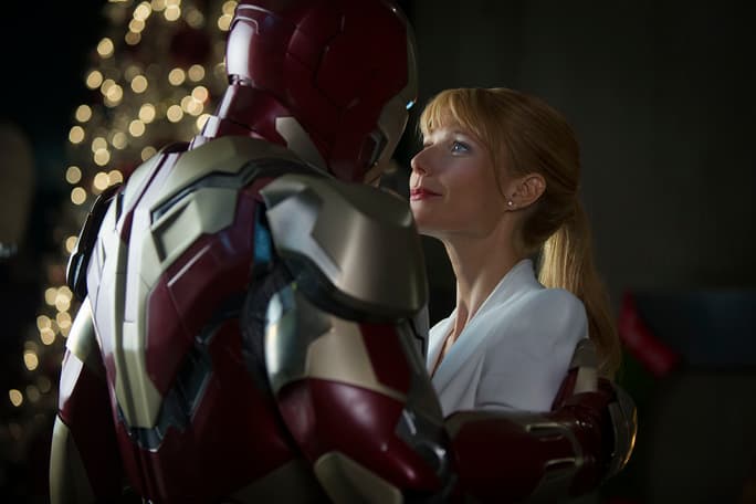 I did some research (a.k.a googling it) and found that it's called the swinging stick sculpture. Iron Man 3 Is A Christmas Movie Here S Why Marvel