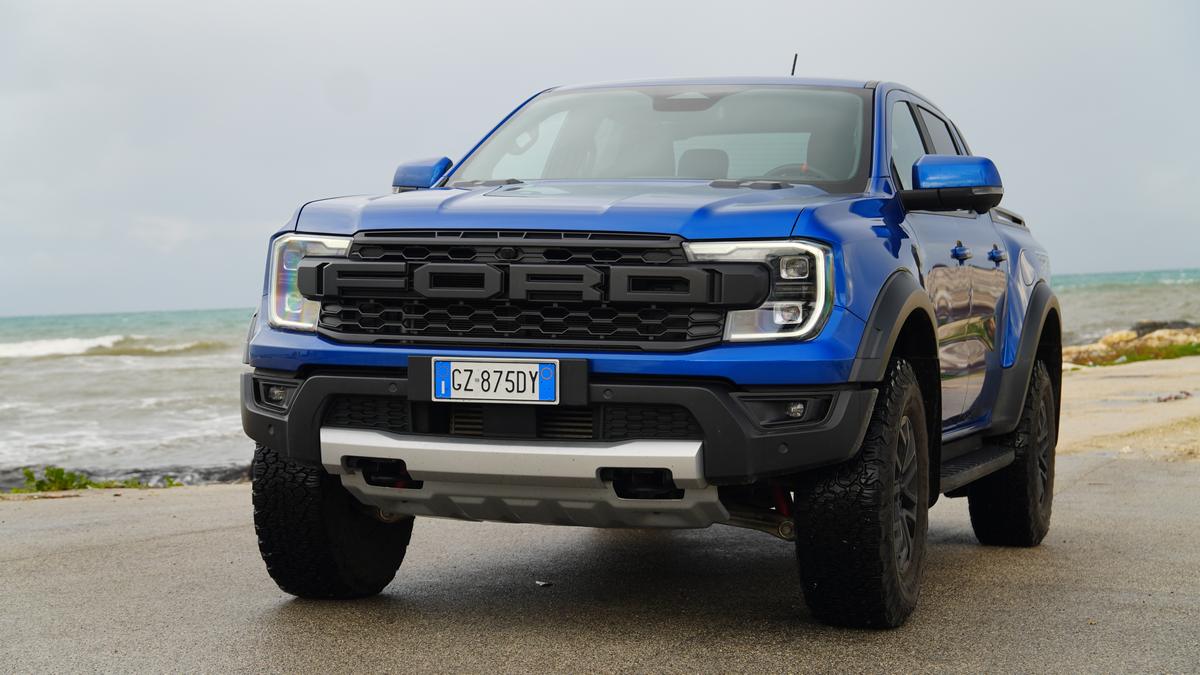 Prova Ford Ranger Raptor 2026: pickup inarrestabile oltre i limiti