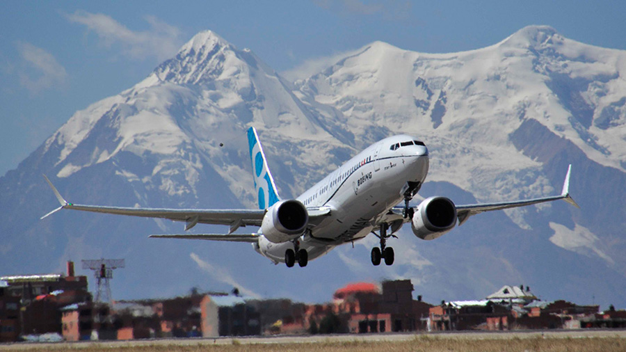 Boeing MAX8