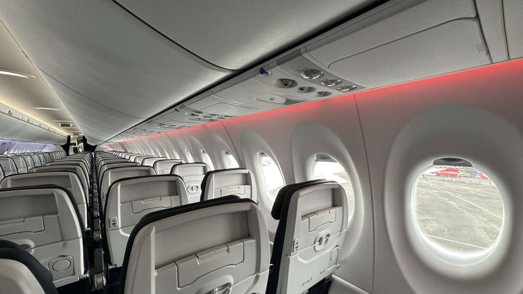 Airbus A220