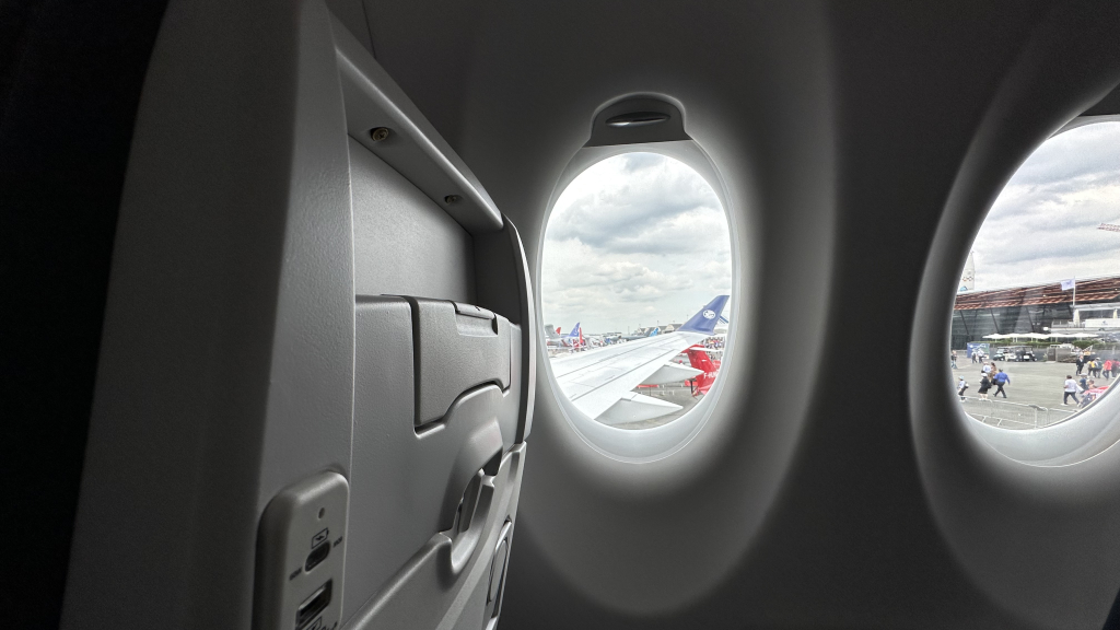 Airbus A220