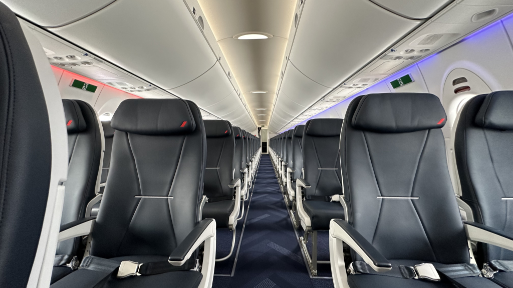 Airbus A220