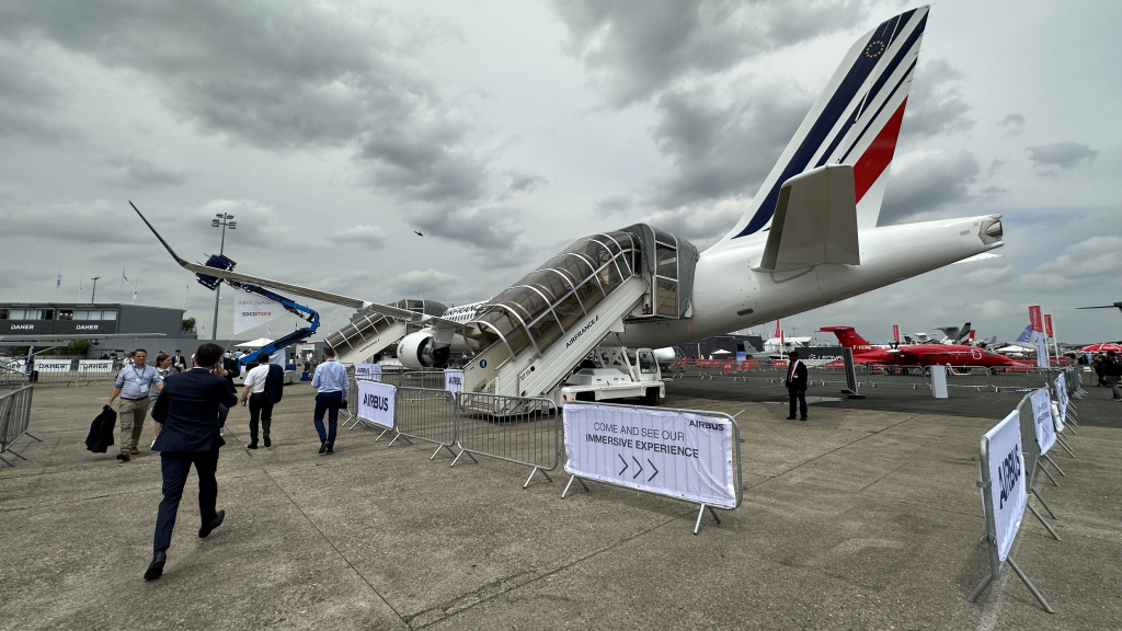 Airbus A220